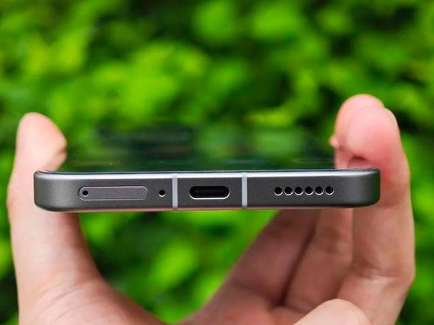 红米k80耳机孔在哪里缩略图