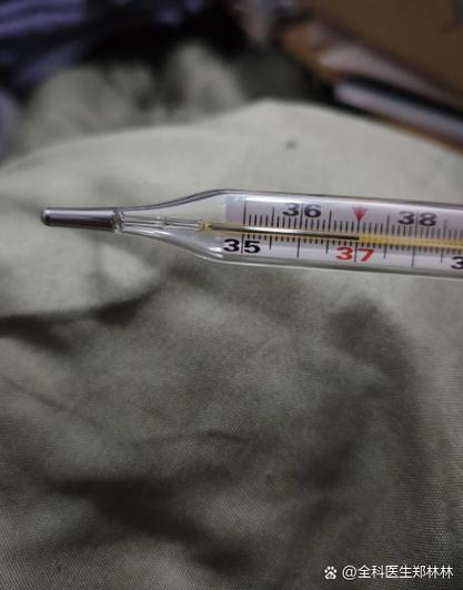 怎么判断自己有没有发烧没有体温计图标