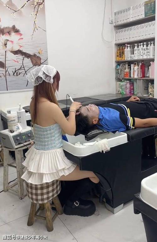 抖音火的那个理发师缩略图