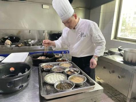 150人小工厂食堂外包缩略图