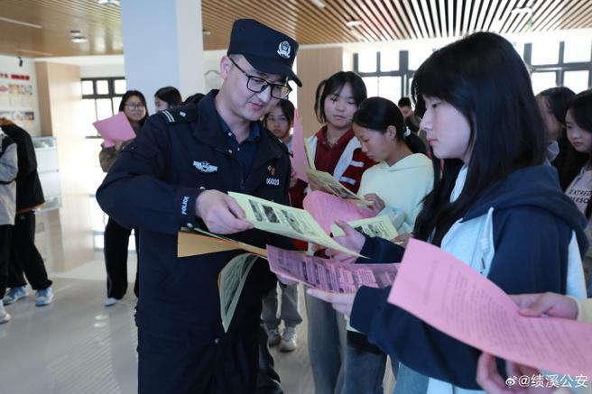 锣号传销被警察抓了多久可以报警游戏截图
