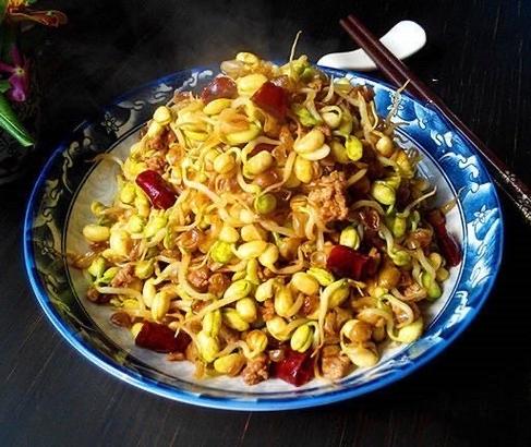 怎么生黄豆芽菜又粗又壮呢图标
