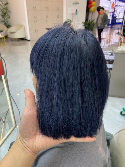 蓝蜡褪色后是什么颜色缩略图