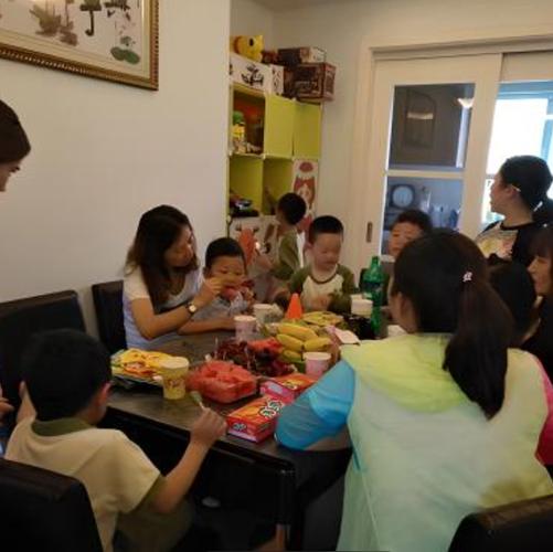 和妈妈一起去舅舅家做客缩略图