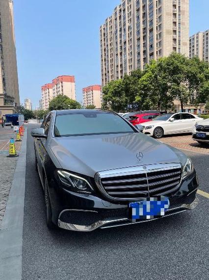 奔驰E300立标哪个颜色显大缩略图
