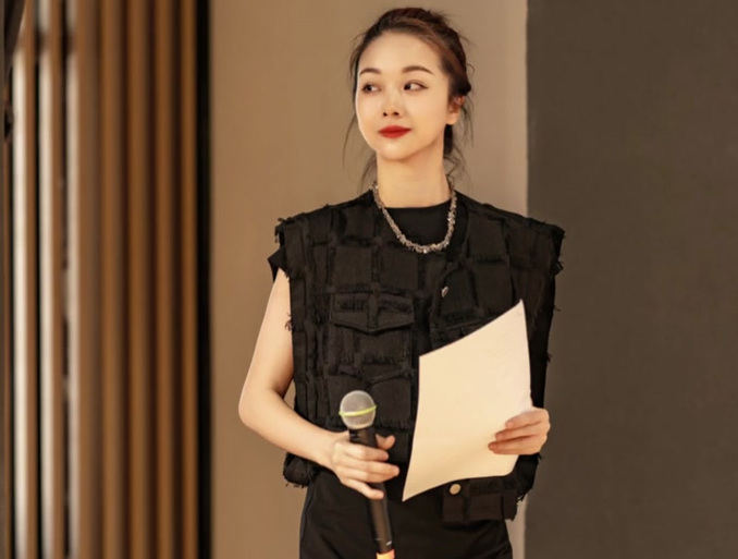 小小V圈子纪念相册 游戏截图