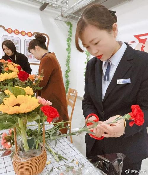 玫瑰花园小区的物业缩略图