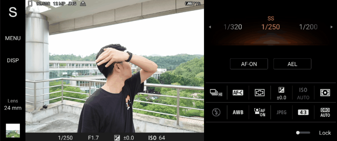 光圈的主要作用是控制什么缩略图