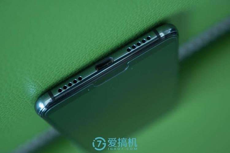 华为p20插耳机的地方在哪缩略图