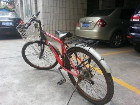 自行车踩脚踏嘎吱响缩略图