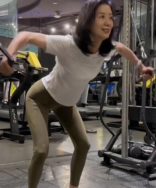 与63岁张阿姨张志远的小说叫什么名字游戏截图