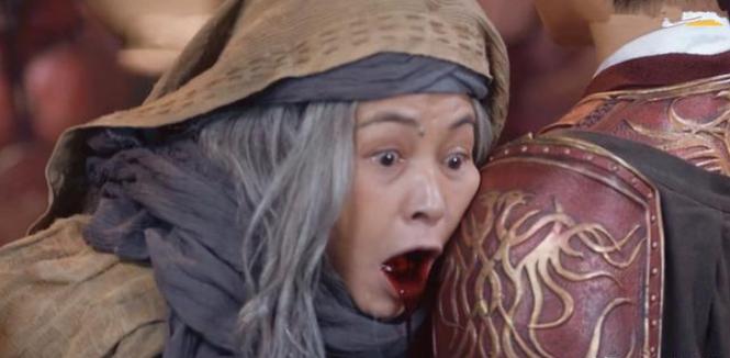 曲妮扮演者艾丽娅图标