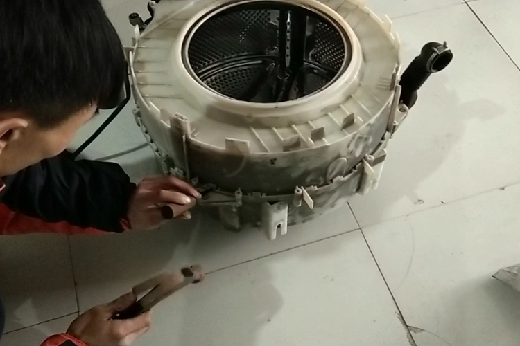 滚筒洗衣机内桶拆卸方法游戏截图