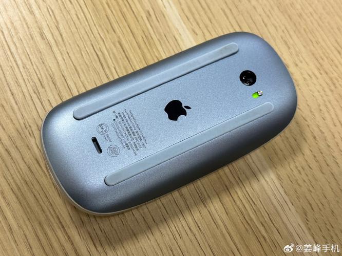 妙控鼠标一代和二代区别缩略图