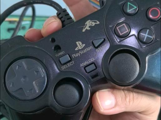 ps2手柄一按按键就断开连接图标