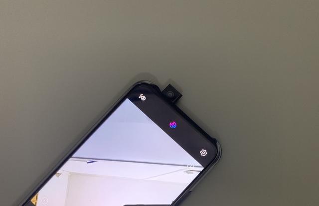 荣耀9x前置摄像头视频缩略图