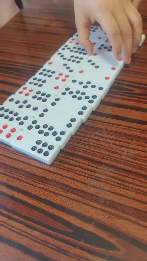 24张牌骨牌顶牛 游戏截图