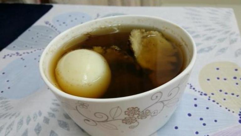 吃糖能吃鸡蛋吗什么时候可以吃鸡缩略图