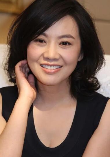 闫妮的个人资料简介缩略图