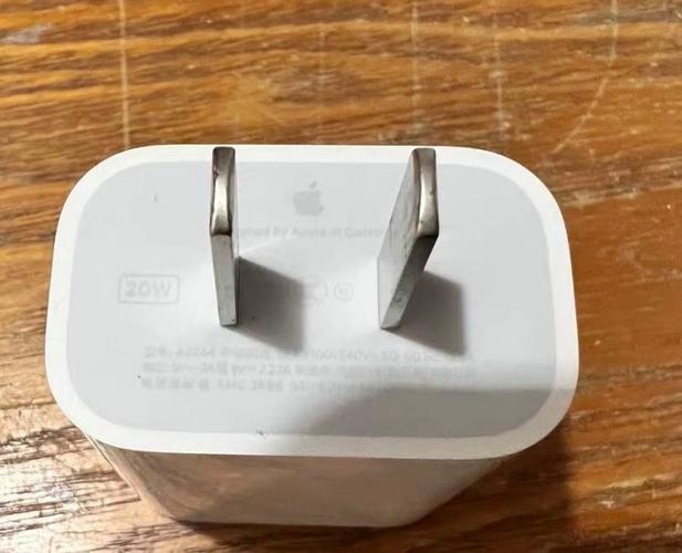 苹果充电头不用原装对手机有影响吗缩略图
