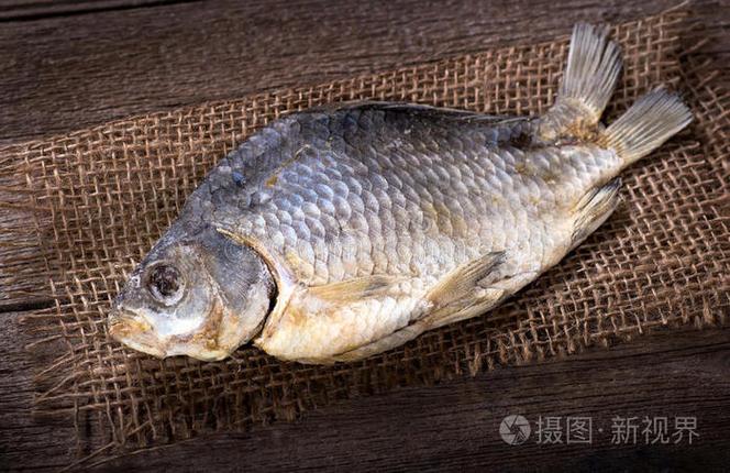 谁是谁的白月光一条大咸鱼游戏截图