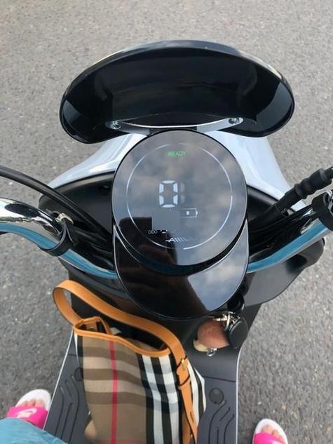 电动车显示器亮但不显示字缩略图
