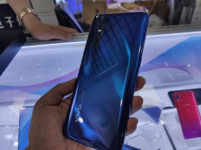 vivox27升降摄像头容易坏吗图标