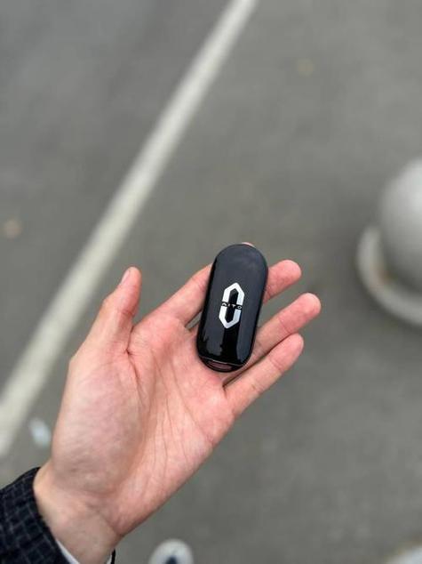 华为手机上出现一个钥匙标记缩略图