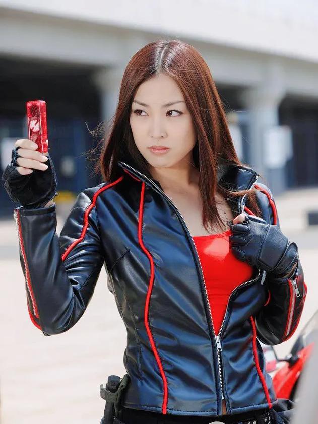 假面骑士w反派美女演员表缩略图
