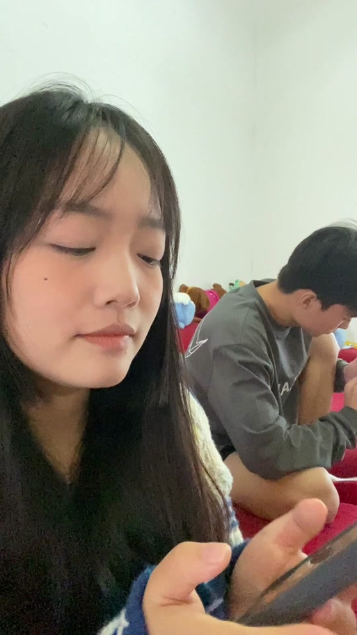 假装有男生说话的语音缩略图