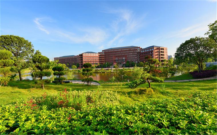 湖南科技大学本科生院游戏截图