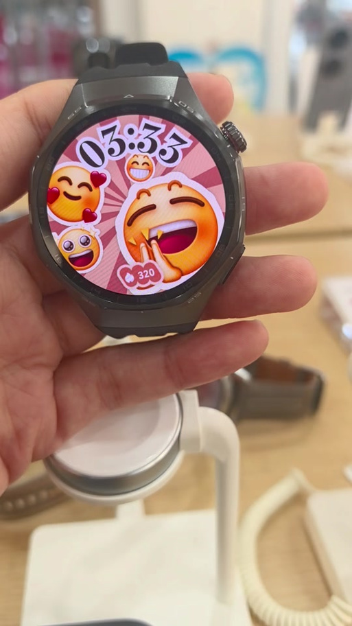 华为手表表盘如何自定义图标