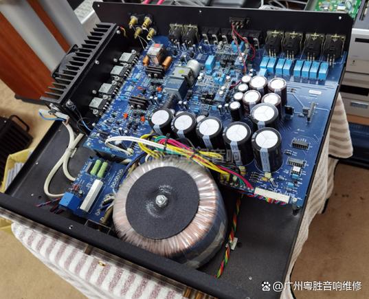 雅马哈AX1功放开机保护缩略图
