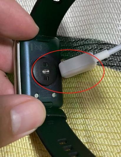 手表充电充不进去怎么办图标