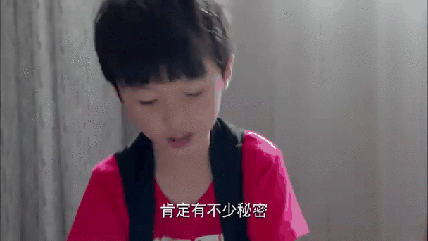 淘气爷孙小男孩因为妈妈哭哭到流鼻图标