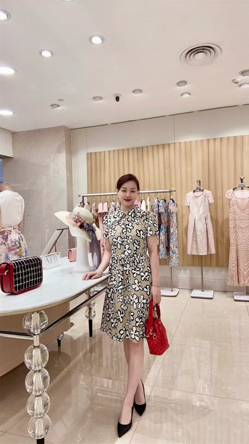 中国高端女装十大名牌缩略图