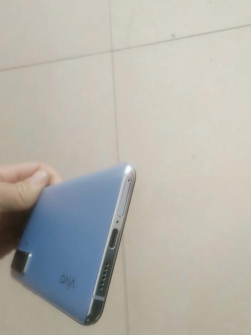 vivox50手机卡槽在哪里缩略图